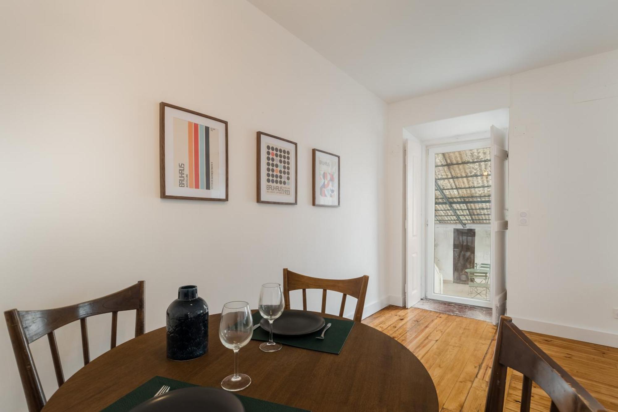 Apartment Terrace *