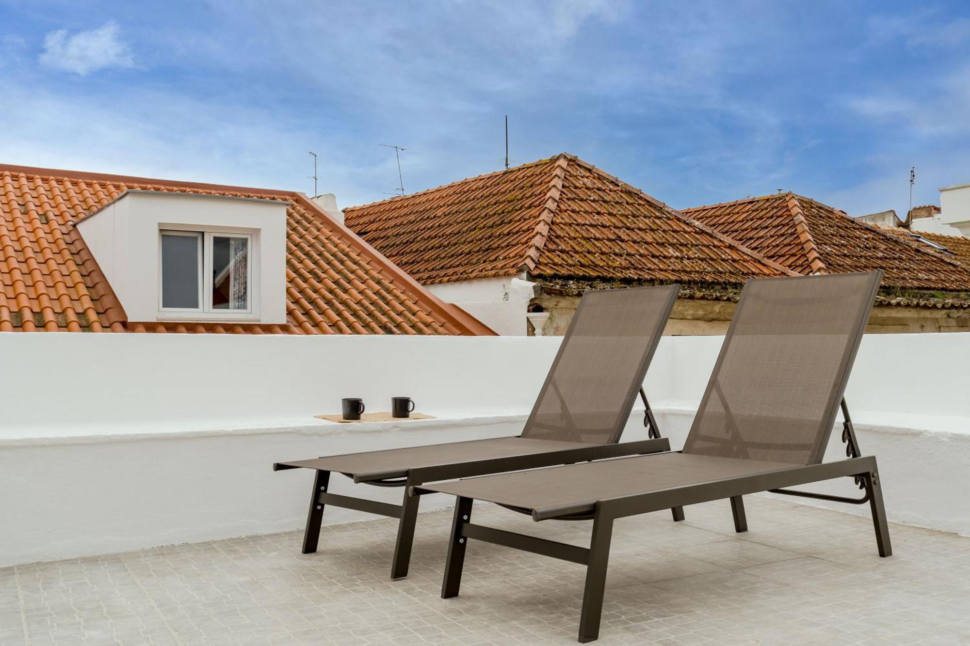 Apartment Terrace *